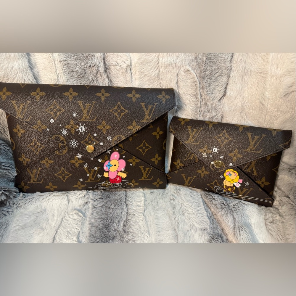 Louis Vuitton - Kirigami 2023 Limited Edition Vivienne Pochette Bundle - EUC